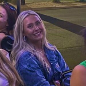 Meet your Posher, Alexis